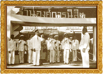 พ.ศ. ๒๔๙๗ เสด็จพระราชดำเนิน งานวันเกษตร พ.ศ. ๒๔๙๗